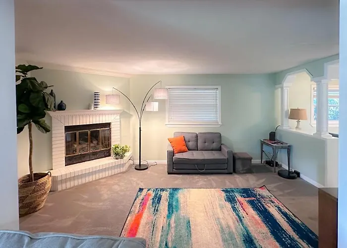 4Br Close To Fsu, Capitol, Hospitals, Free Parking, 1 Gig Wifi *