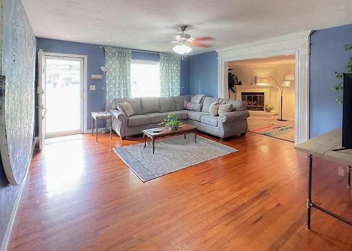4Br Close To Fsu, Capitol, Hospitals, Free Parking, 1 Gig Wifi Ferienhaus *