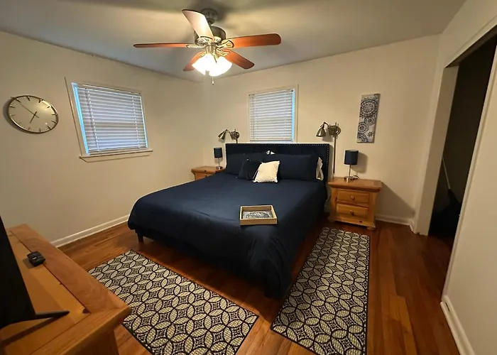 4br Close To Fsu, Capitol, Hospitals, Free Parking, 1 Gig Wifi Casa de férias