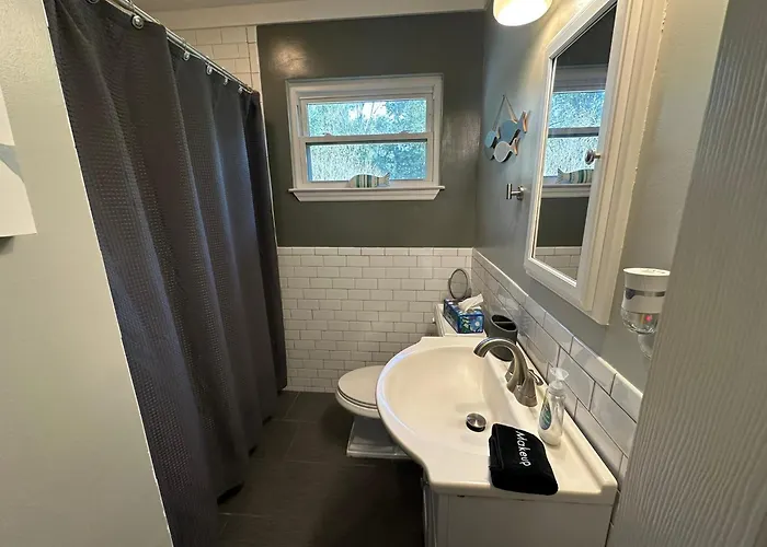 4br Close To Fsu, Capitol, Hospitals, Free Parking, 1 Gig Wifi *